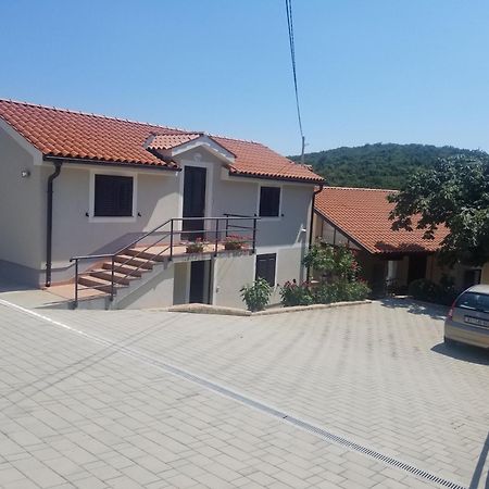 Apartment Podini Брсеч Экстерьер фото