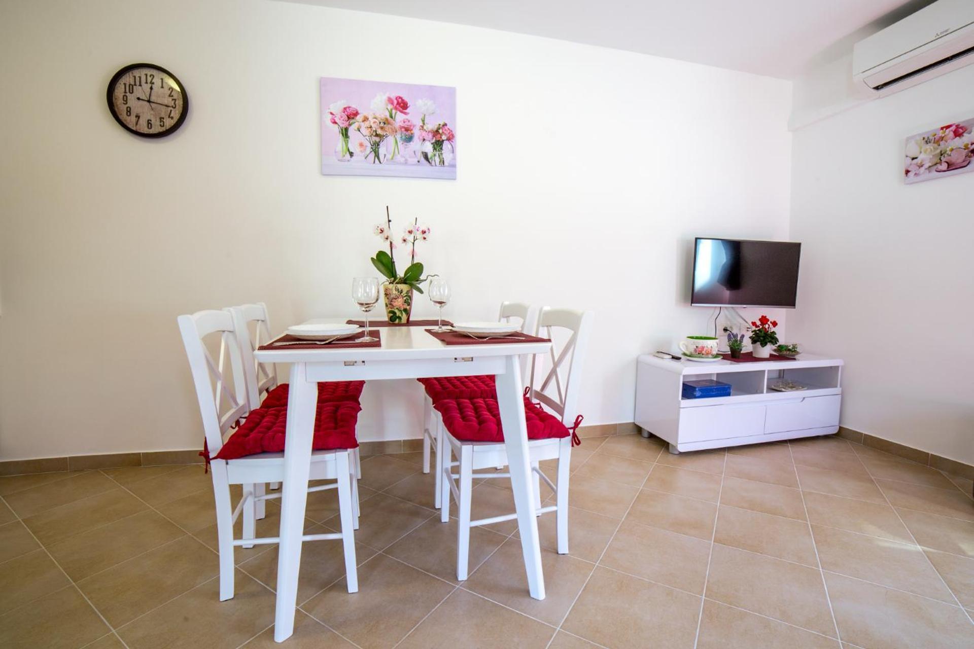 Apartment Podini Брсеч Экстерьер фото